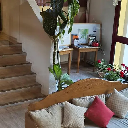 T2 Avec Terrasse Et Parking A - Fr-1-234-337 *